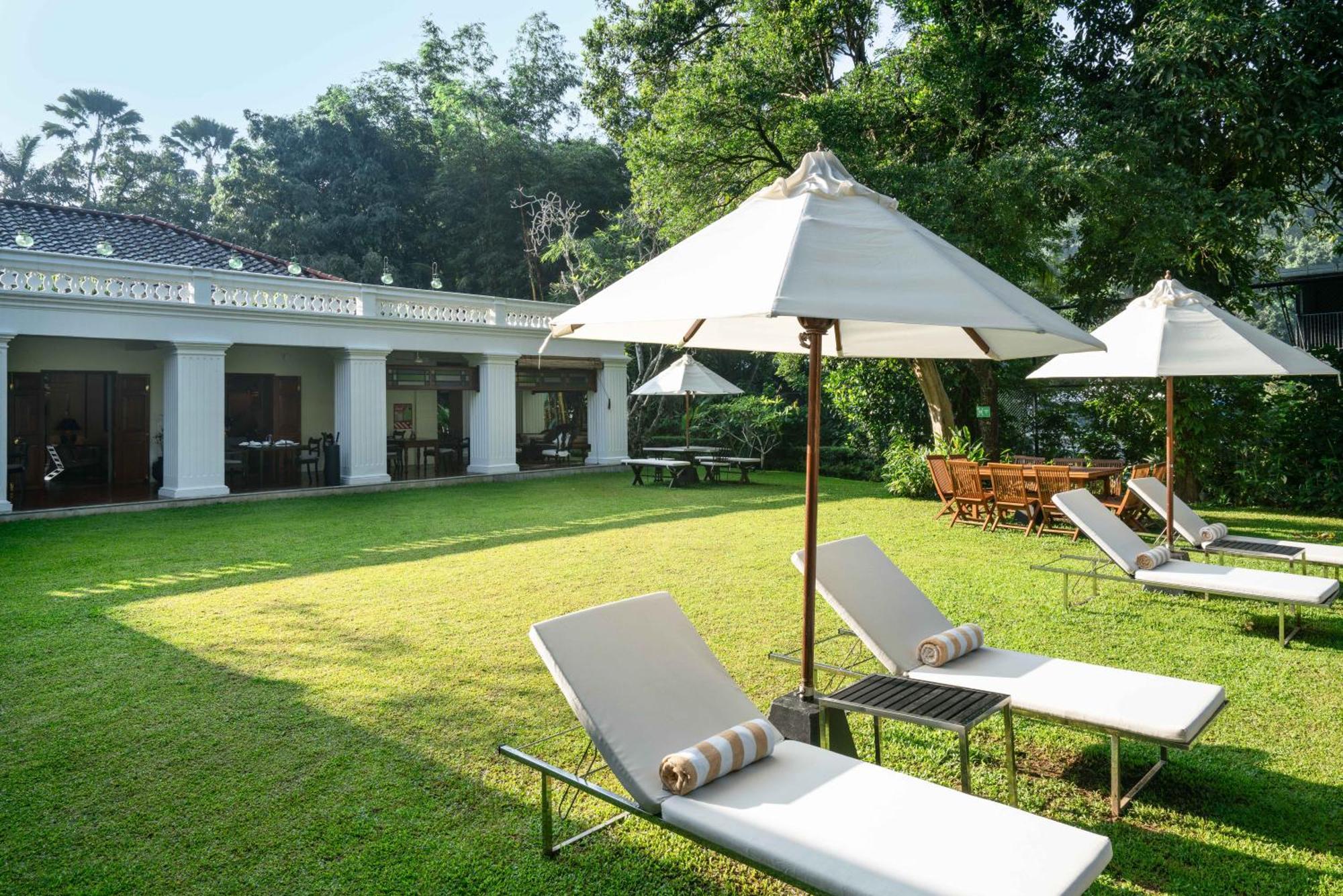 Taru Villas Kandy Exterior foto